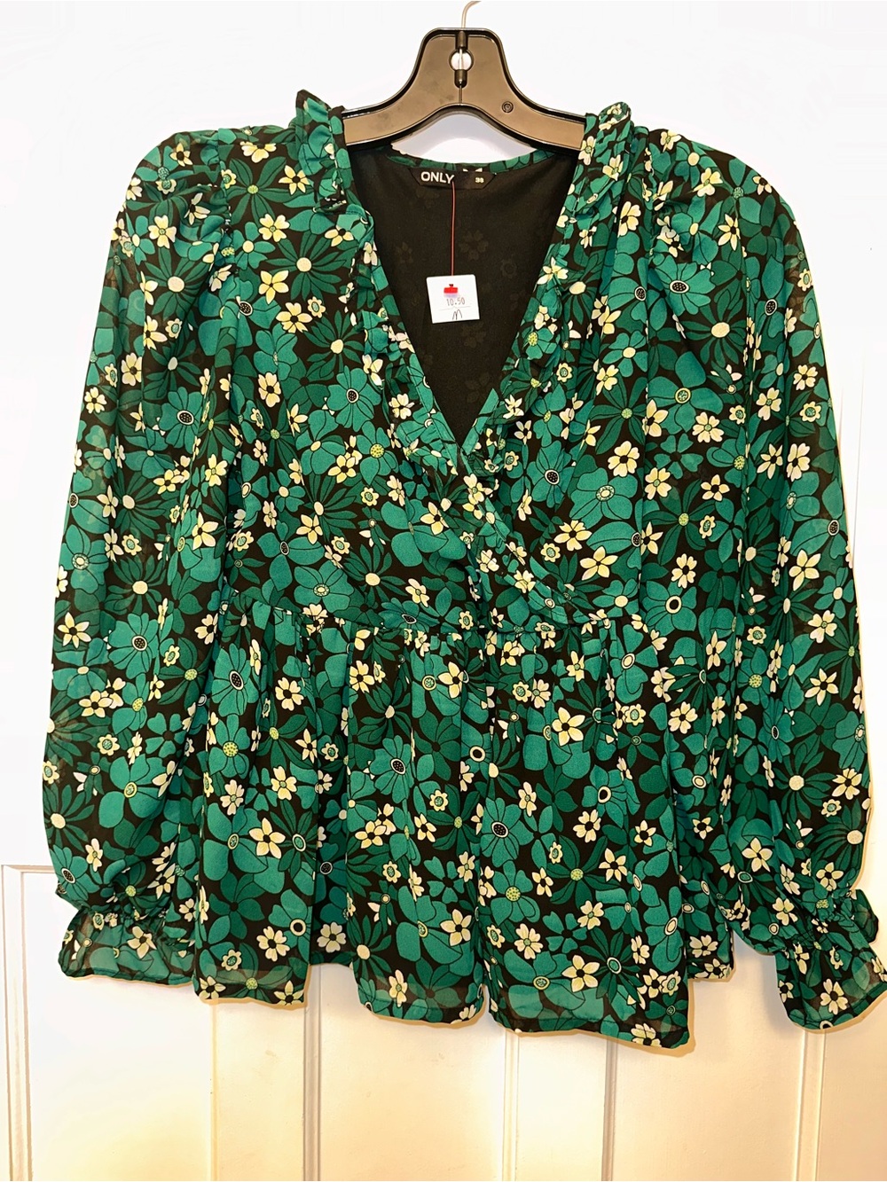2️⃣ONLY Med Emerald Green Floral Wrap Peplum Blouse